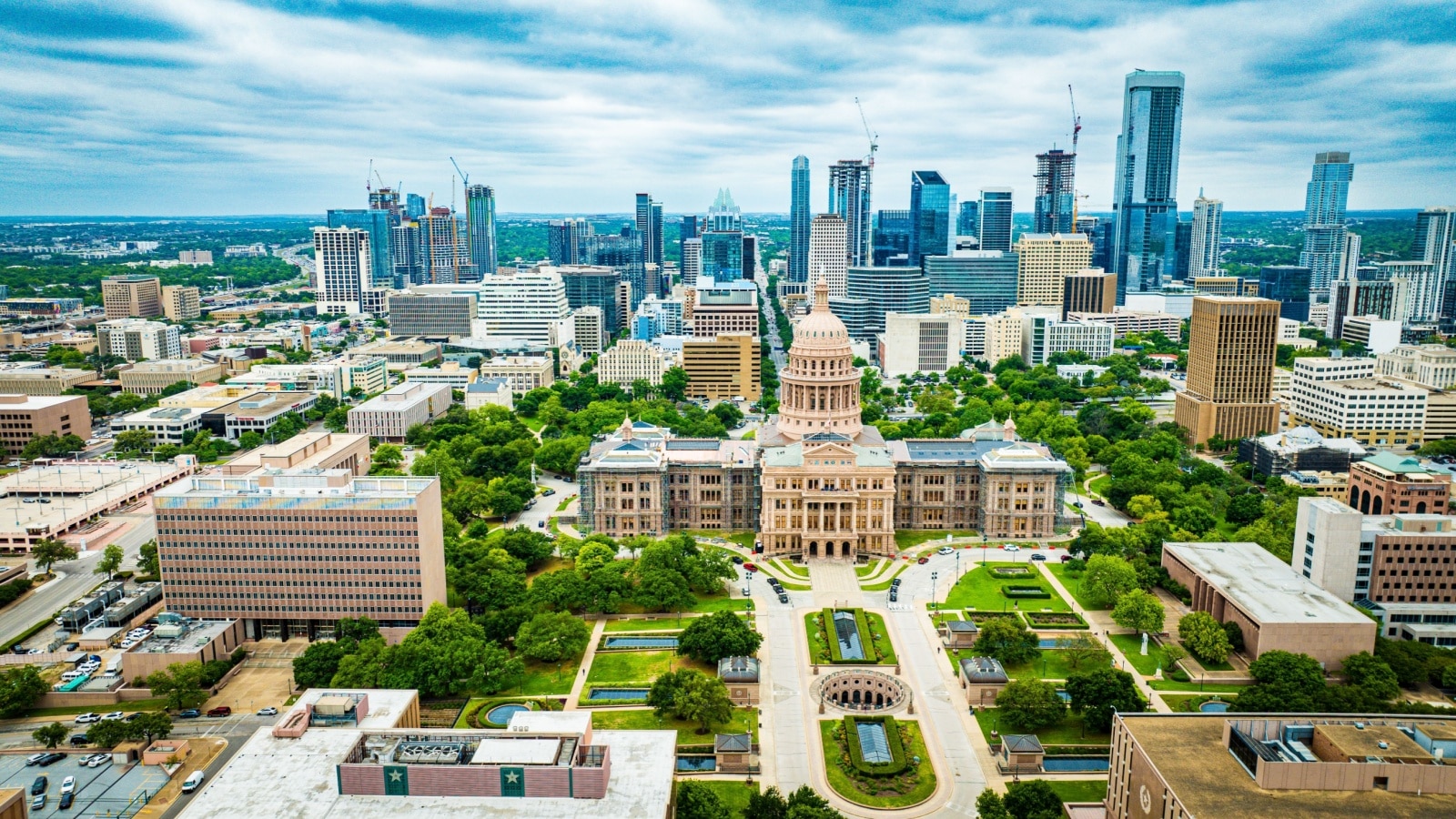 A birds eye view of the Texas capital building in Austin to represent things to do in Texas.
