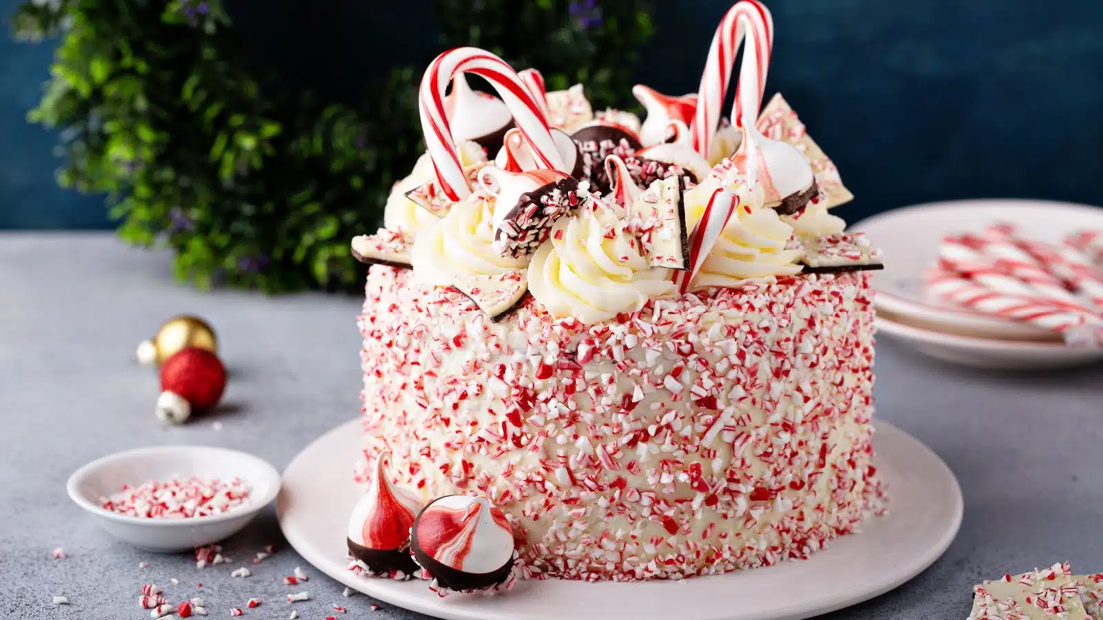 A peppermint cake for Christmas.