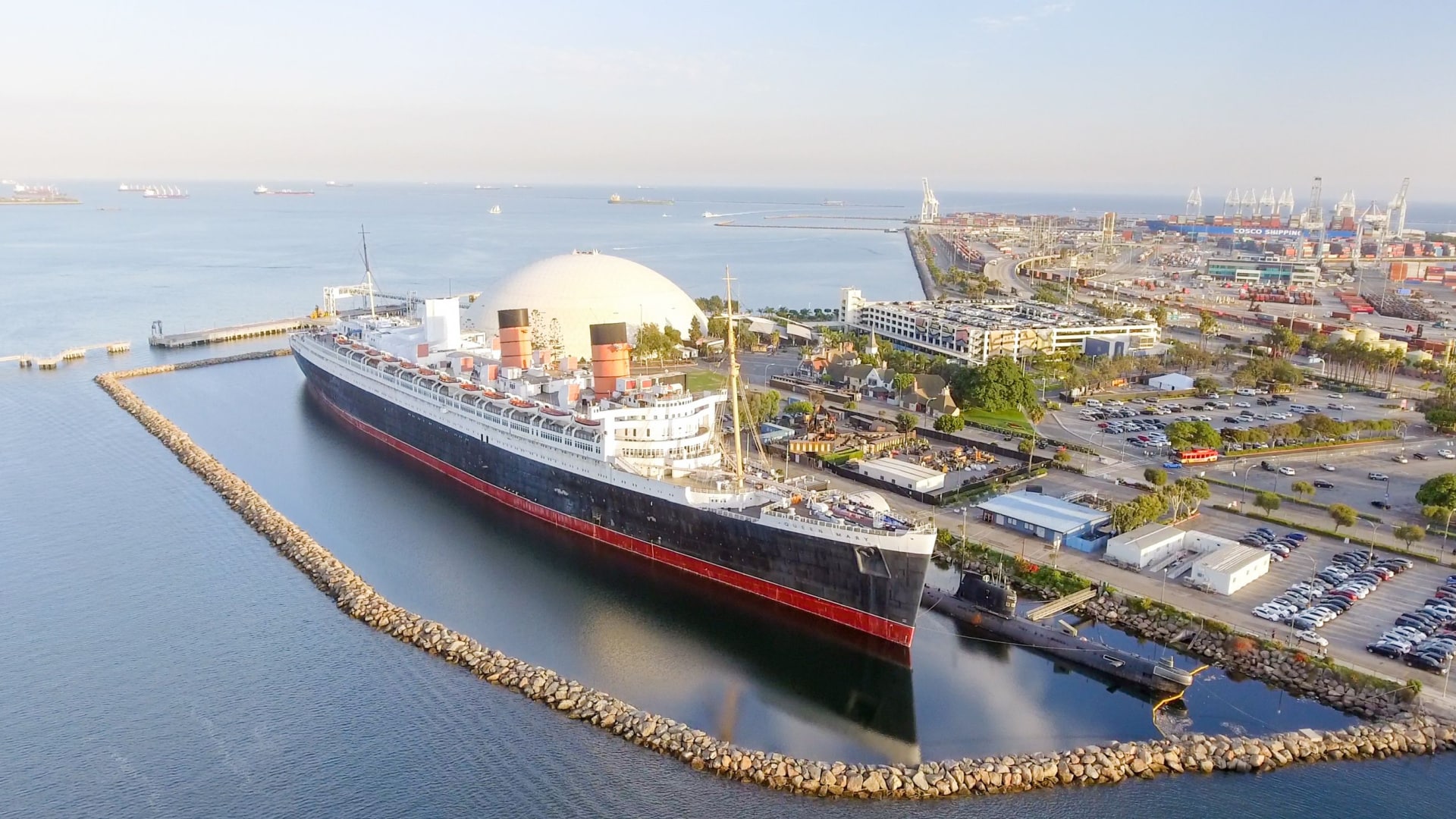ariel image of the Queen Mary in harbor