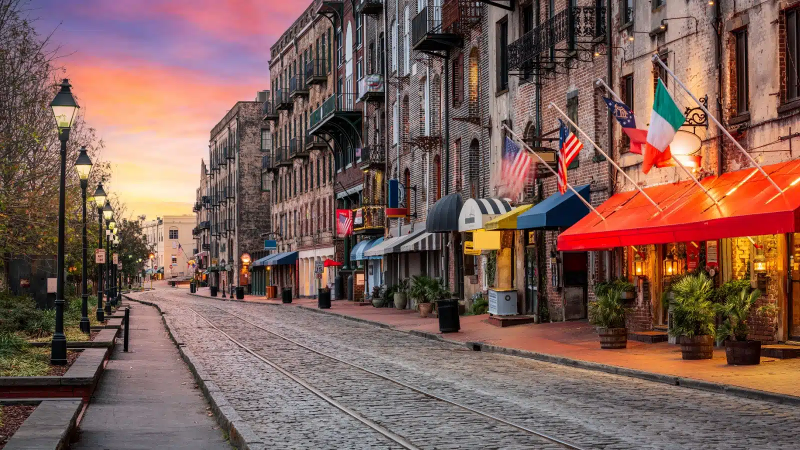 The shops along the cobblestone drive of River Street in Savannah GA.