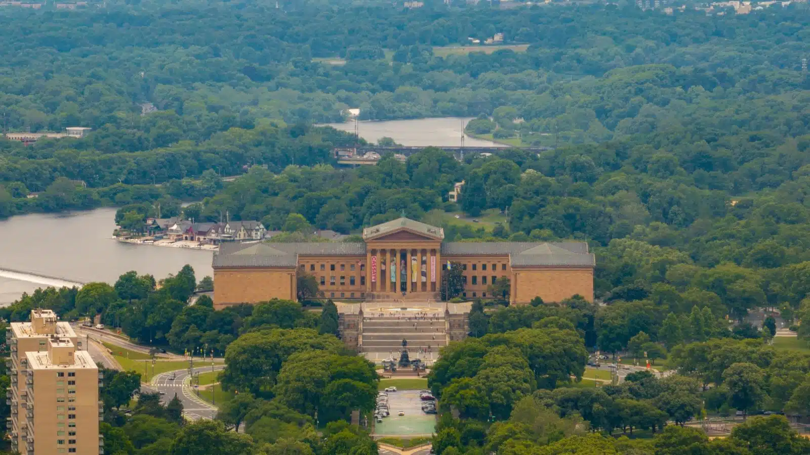 Aerial view of the Philadelphia Museum of Art.