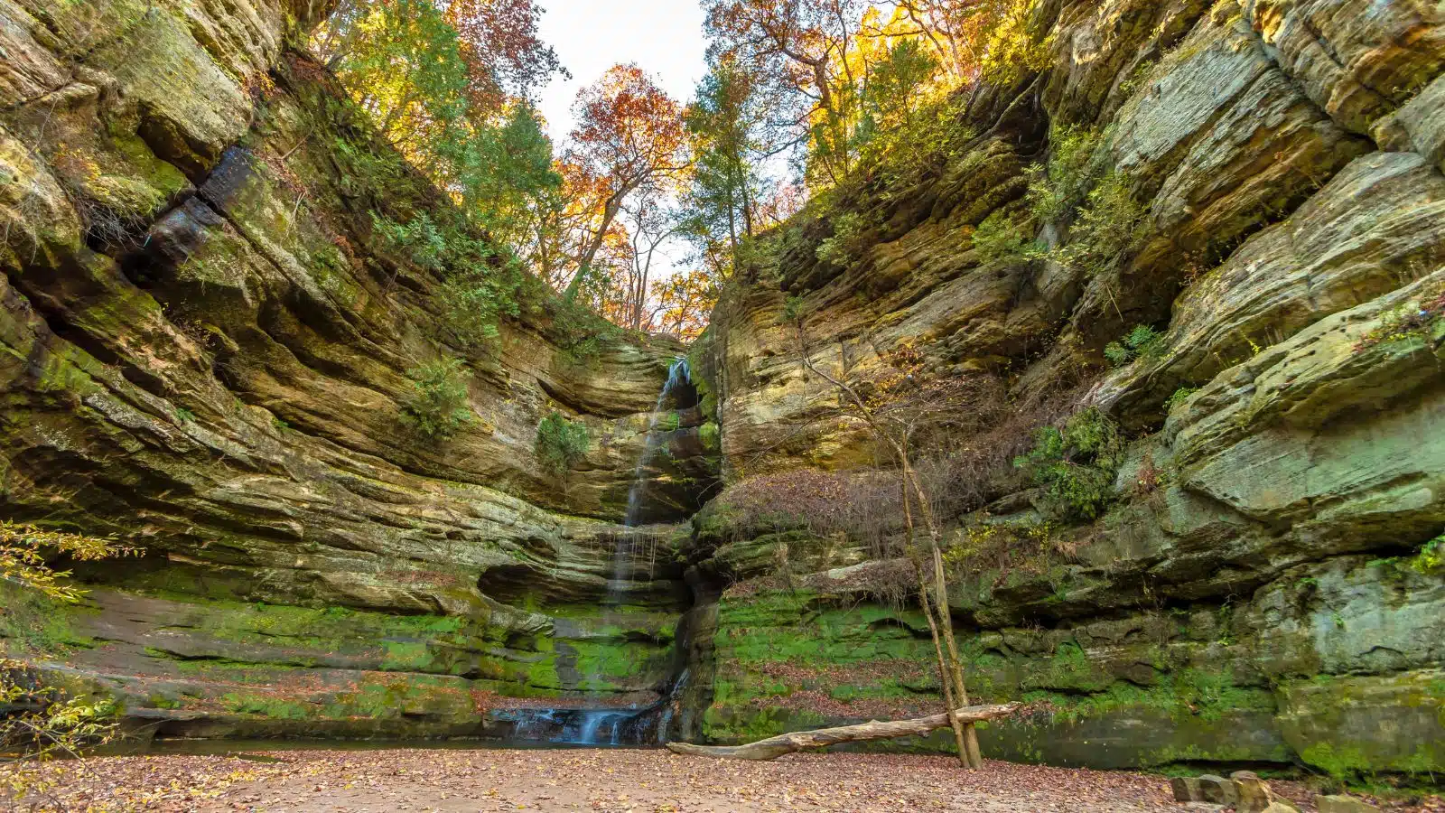 A natural rock formation at Starved Rock State Park in Illinois.